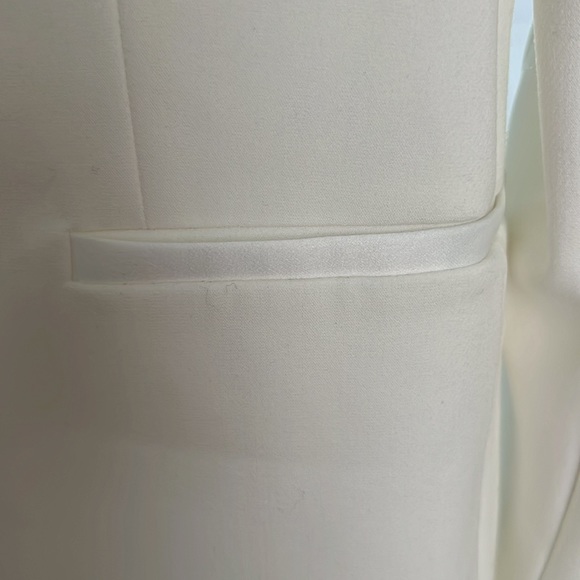Zara white tuxedo blazer in like new condition - Picture 6 of 14